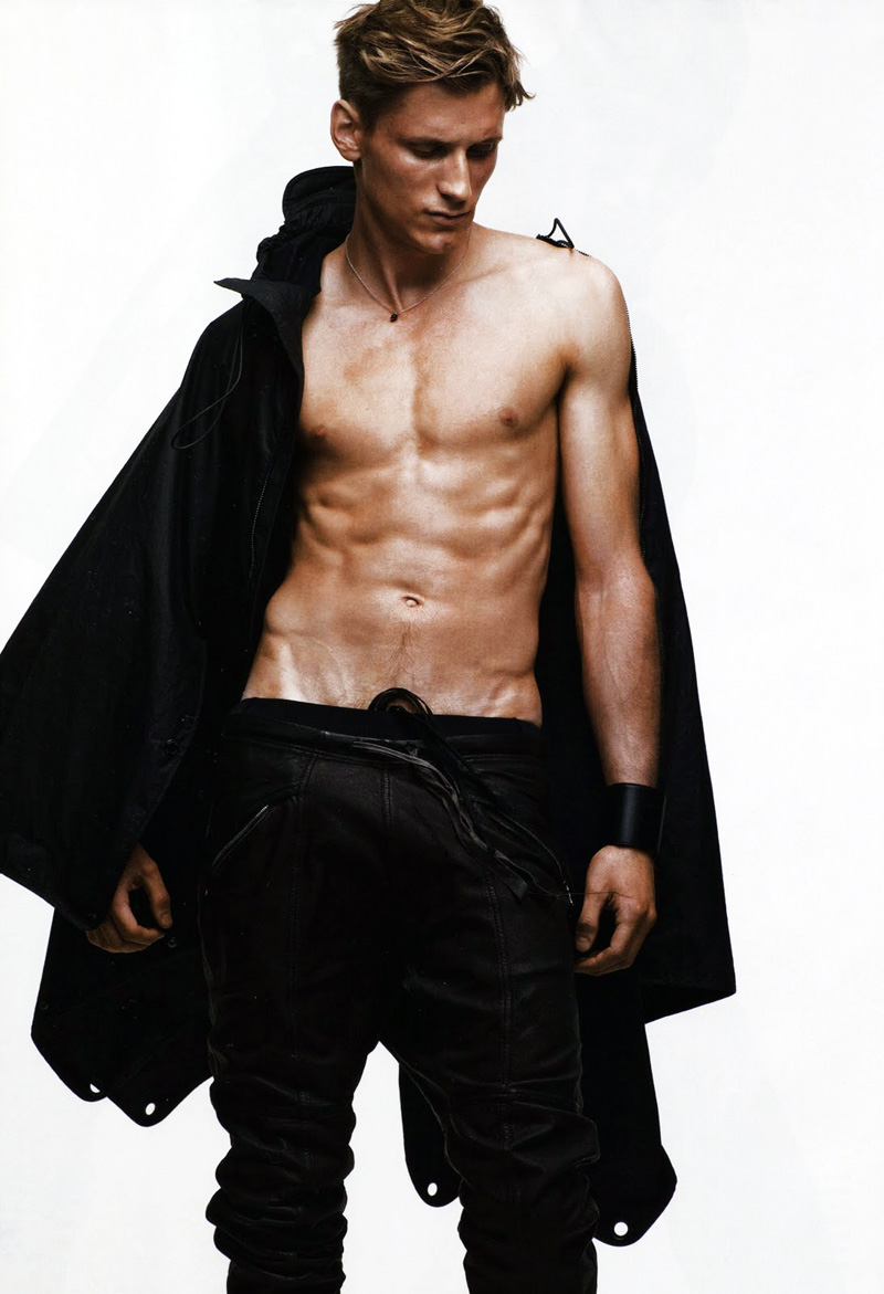 numero2 Duel | Bastiaan Ninaber & Julian Hennig by Nathaniel Goldberg for <em>Numéro Homme</em>