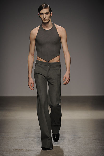 pugh thefashionisto5 Paris Fashion Week | Gareth Pugh Fall/Winter 2010