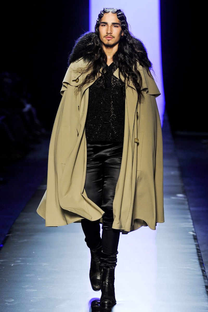 Jean Paul Gaultier Fall 2011 Couture | Paris Haute Couture JPG02 Jean Paul Gaultier Fall 2011 Couture | Paris Haute Couture