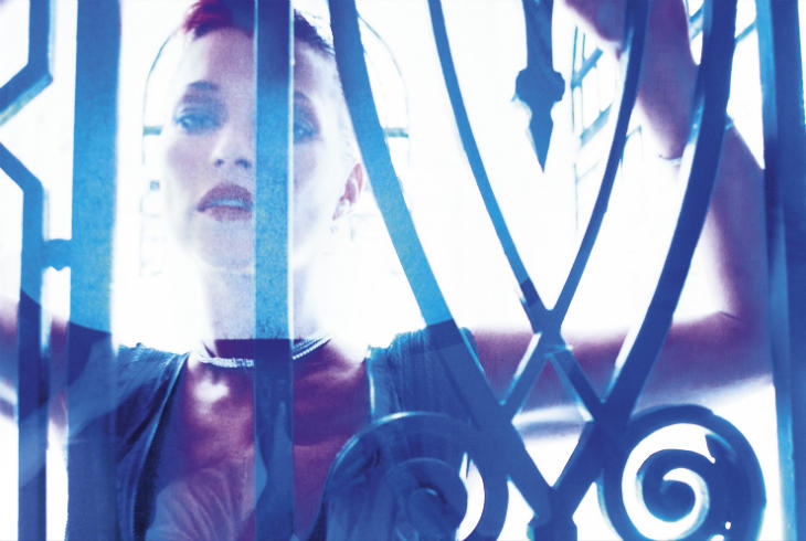 kate moss6 Kate Moss for <em>Vogue Brazil</em> May 2011 by Mario Testino